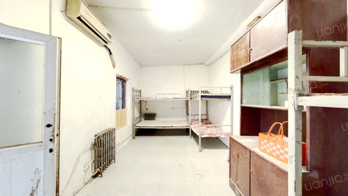 睦南道102号二手房实景图