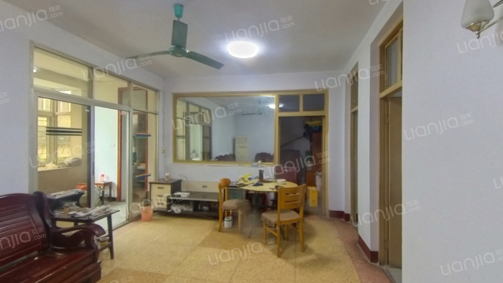 湛南路199号二手房实景图