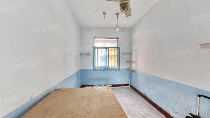 法院住宅楼二手房实景图