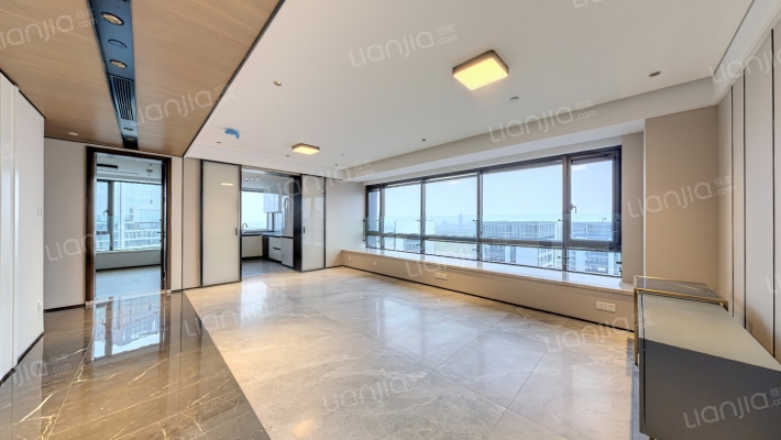 绿城桂冠东方三区二手房实景图