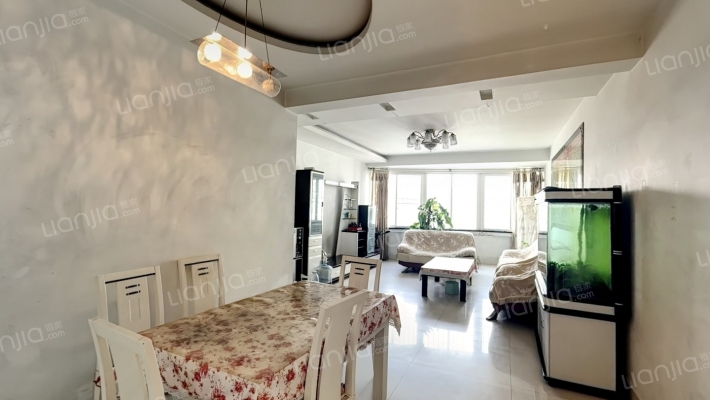 攀研院生活区二手房实景图