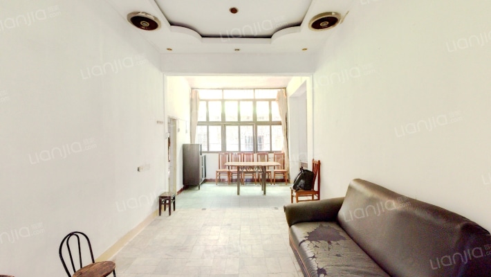 龙芽亭16号二手房实景图