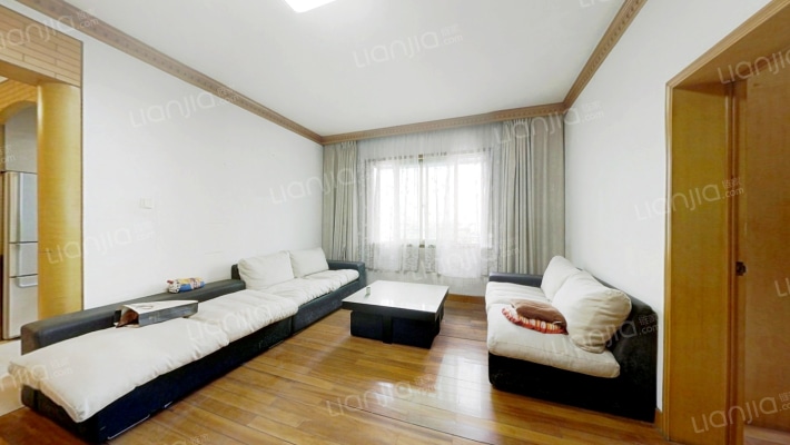 湖畔明珠苑二手房实景图