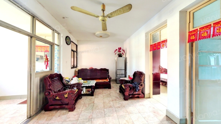 绣品厂宿舍二手房实景图