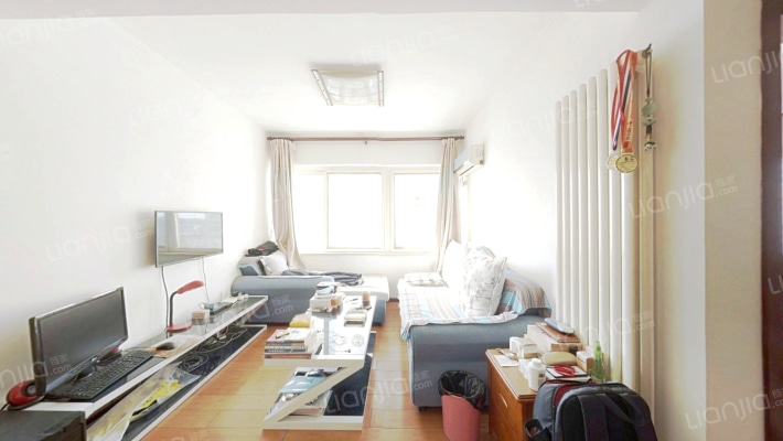 闻海公寓二手房实景图