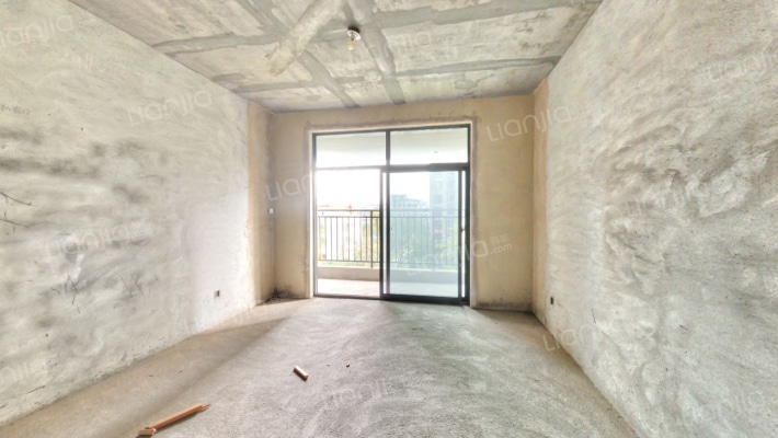 联诚雅郡二手房实景图