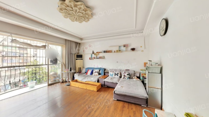 长城花园二手房实景图