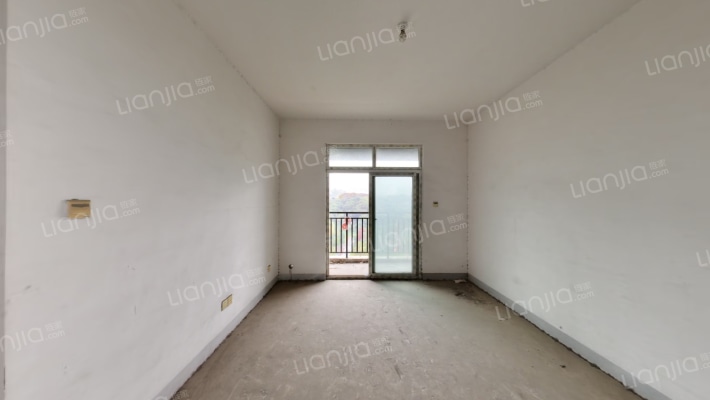 盘龙花园二期二手房实景图