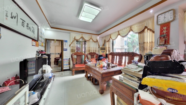 东逸华庭二手房实景图