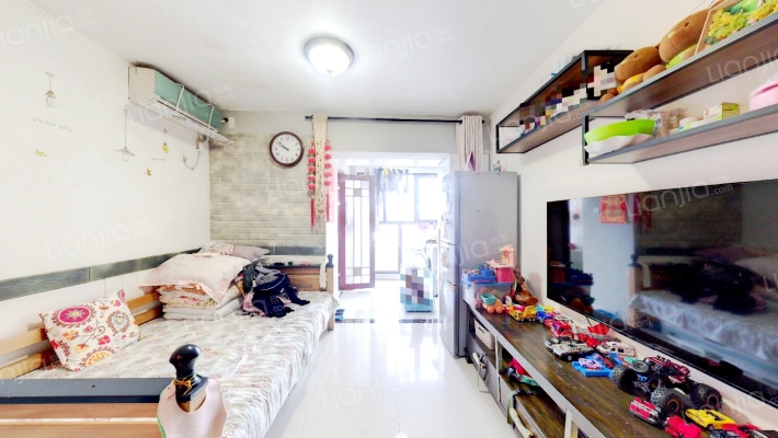 水畔紫云阁二手房实景图