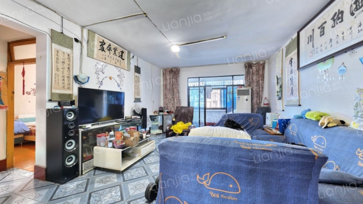 都江堰市科技产业开发区滨河公寓二手房实景图