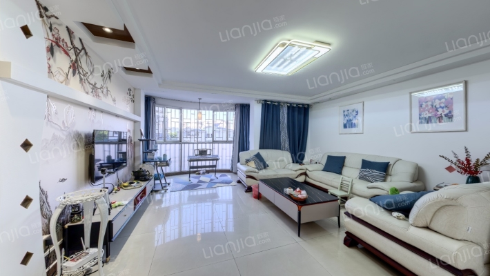 银淀旅游公寓大院二手房实景图