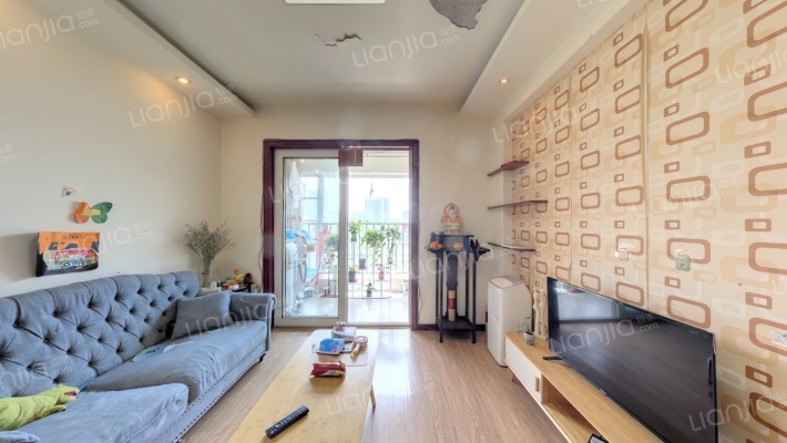 英伦金沙二手房实景图