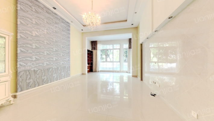 水岸春天二手房实景图