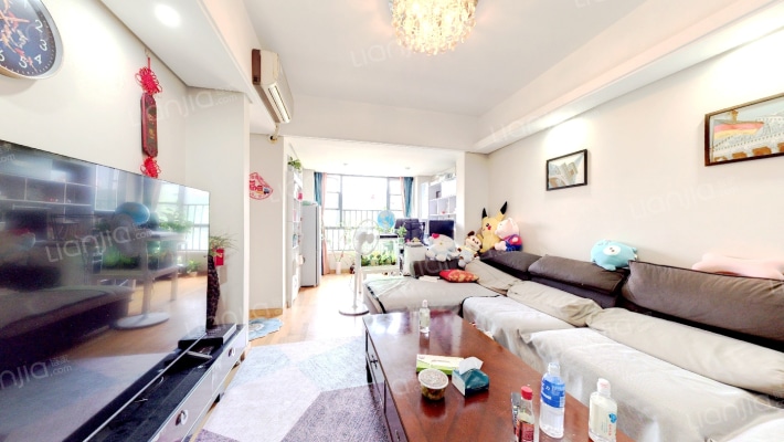 万科爱地住宅区二手房实景图