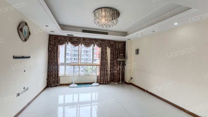 金色池塘二手房实景图