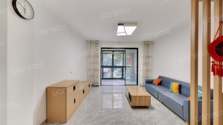 美生滨江花月二手房实景图