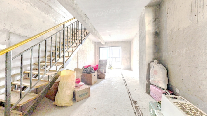 琥珀御宾府二手房实景图