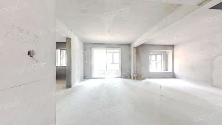 欧堡利亚紫宸二手房实景图