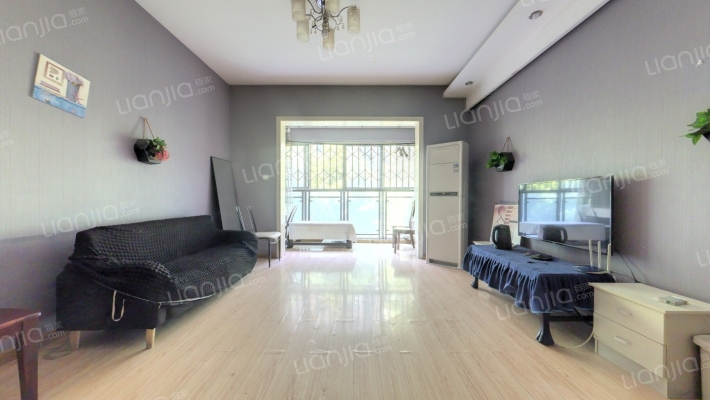 罗兰小镇二手房实景图