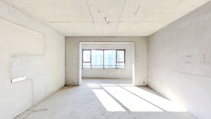 碧桂园听湖二手房实景图