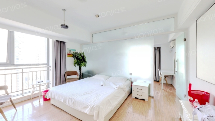 万达广场商务综合楼二手房实景图