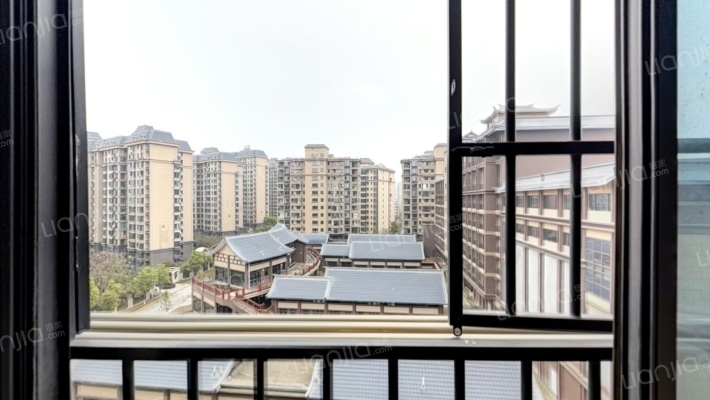 圣安福邸二手房实景图