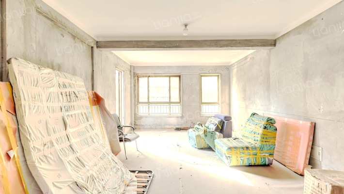 皇马花园二手房实景图