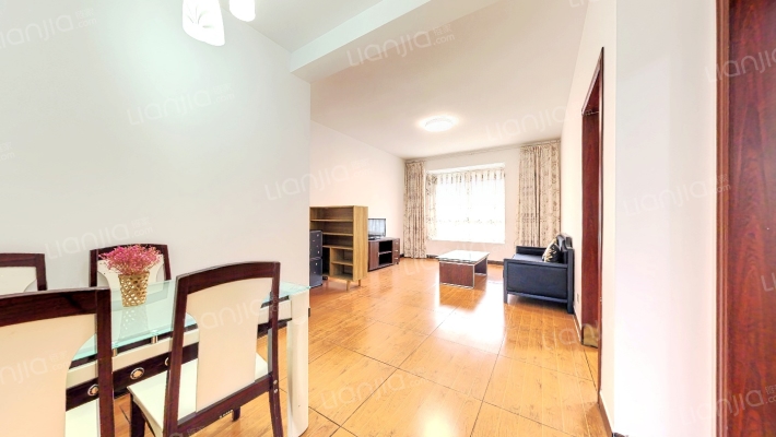 技校区二手房实景图