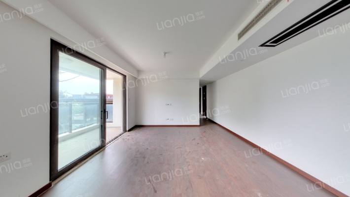 朗诗乐府领峯二手房实景图