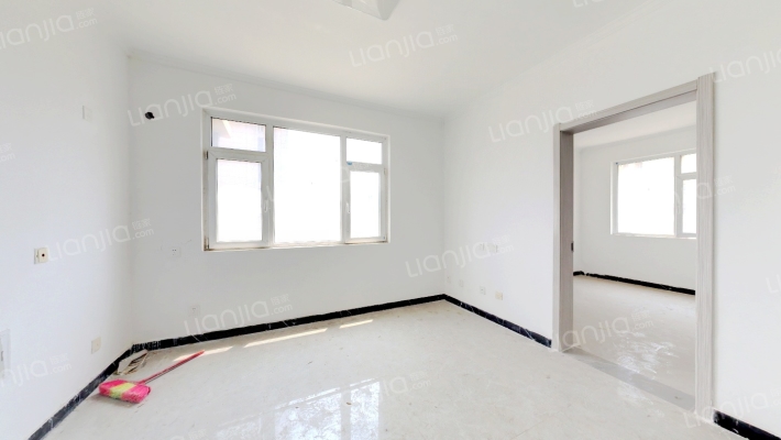 东润玺城一期二手房实景图