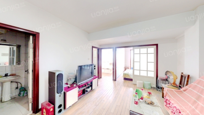 河畔花园二手房实景图