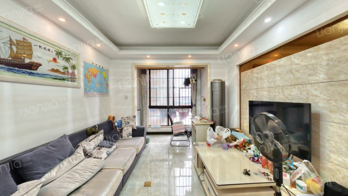 水映加州依云郡二手房实景图