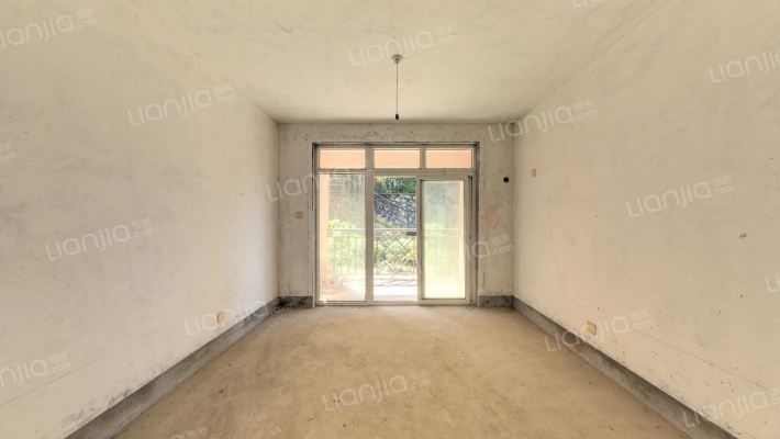 碧水华庭二手房实景图