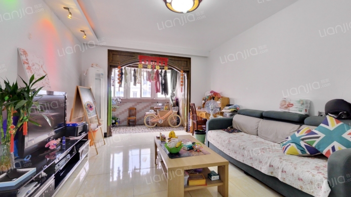 天和苑东区二手房实景图