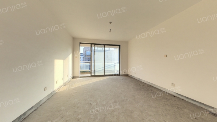 逸仙华庭二手房实景图