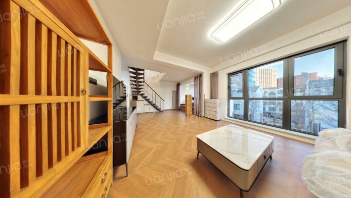 美林新东城二手房实景图