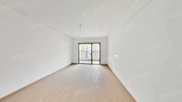 奥山首府二手房实景图