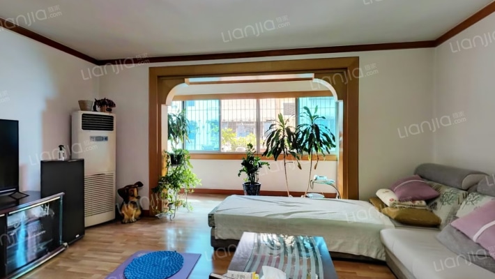 湖光中街11号二手房实景图