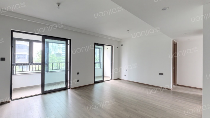 旭辉望樾台二手房实景图