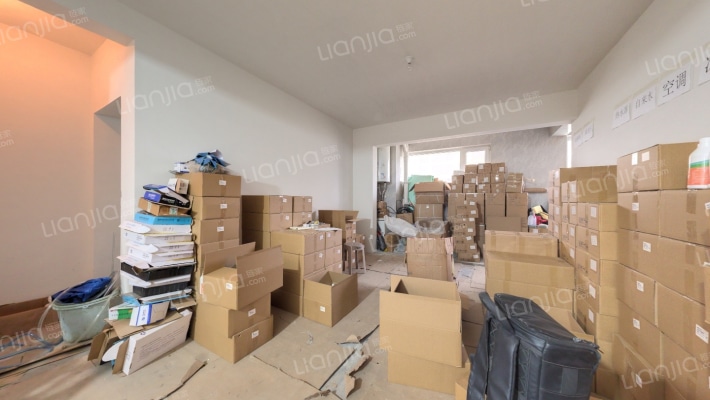 海联江樾府二手房实景图