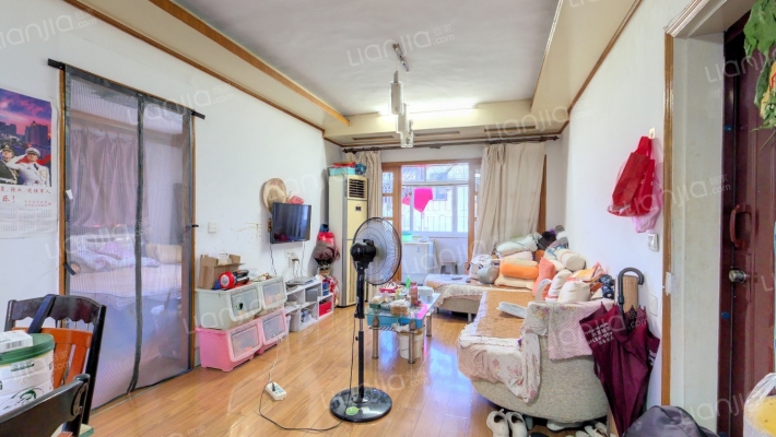 斜家桥新村二手房实景图