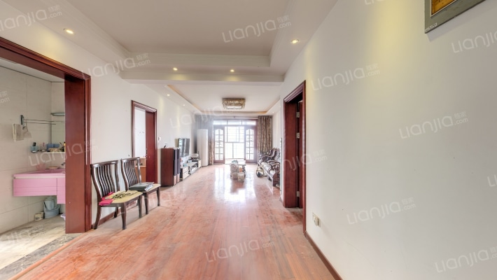 华侨世界北区二手房实景图