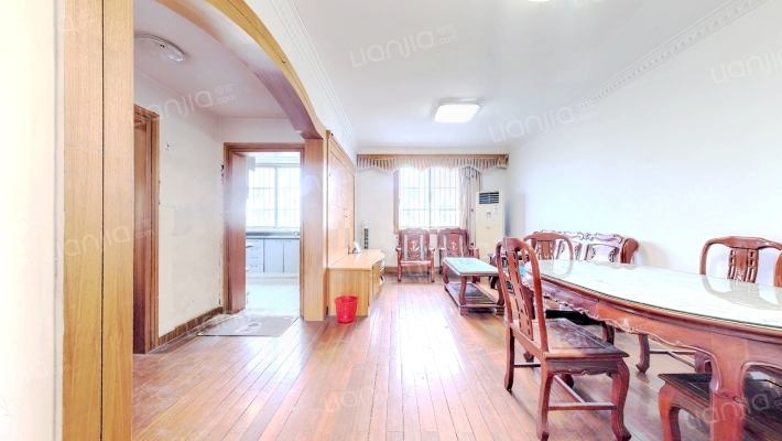 远洋花园二手房实景图