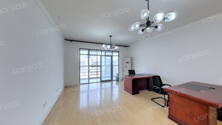 通泰梅岭苑二手房实景图