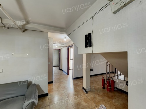 整租·龙湖时代天街 1室0厅 东南