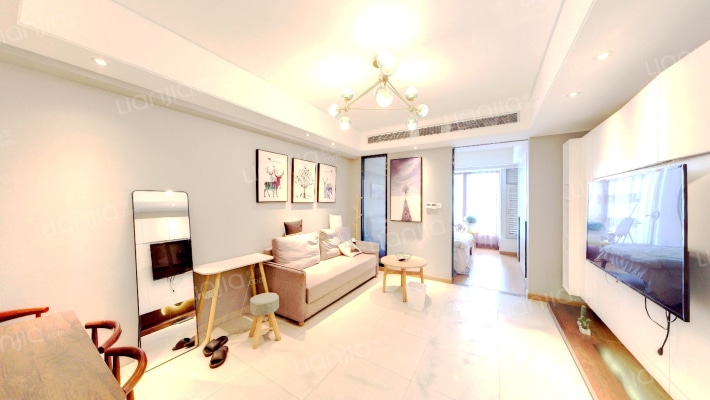 银行中心宾楼二手房实景图