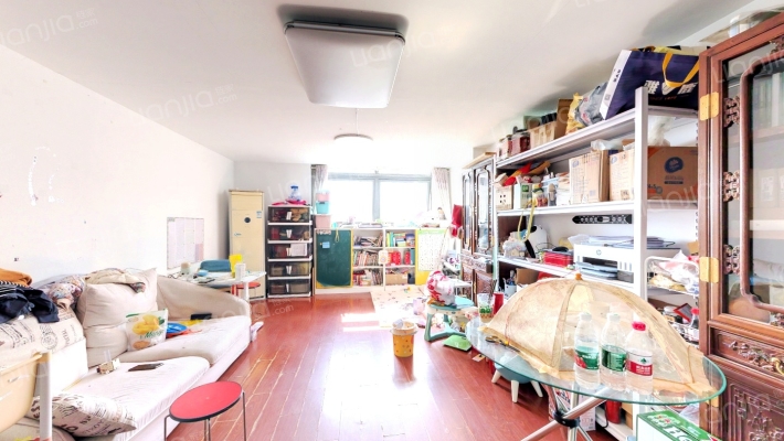 诚基名苑二手房实景图