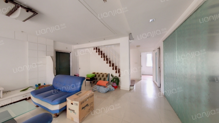 鸿福家园二手房实景图