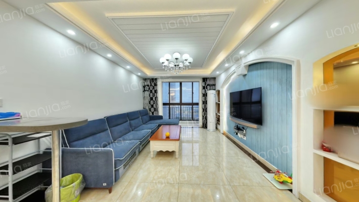 世茂东外滩二手房实景图